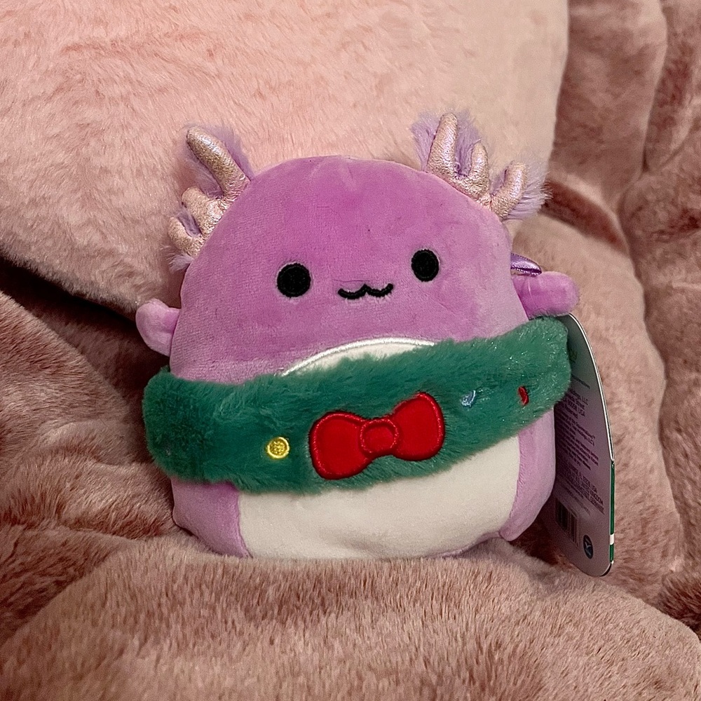Svenja Christmas Axolotl Squishmallow